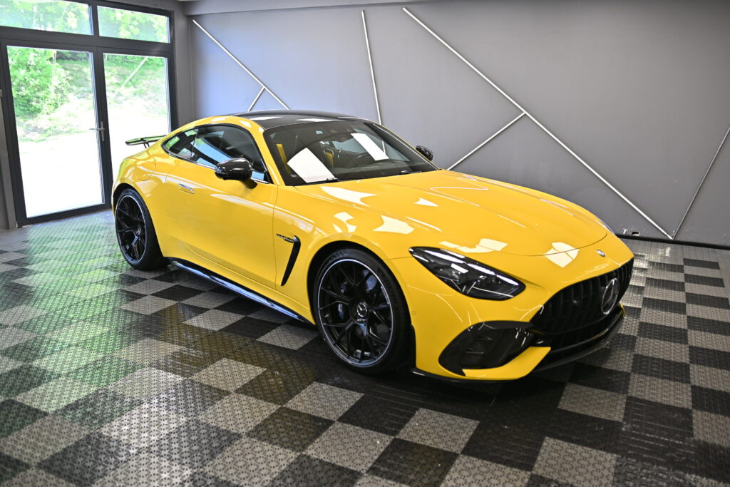 Mercedes AMG GT 63 Pro po aplikacji folii PPF – ujęcie przednie i boczne